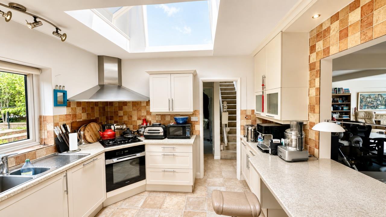 The Close, Fairlight